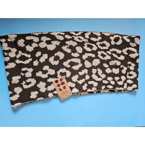 Infinity scarf in brown and tan animal print pattern - Picture 3 of 4